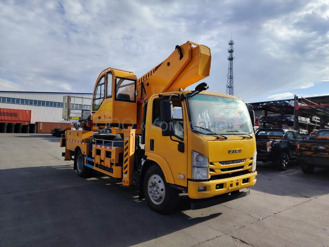 Автовышка ISUZU QL1120AJLAY - 36 метров